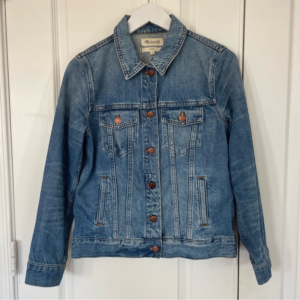 Madewell Light Blue Classic Denim Jacket - Woman’s Medium